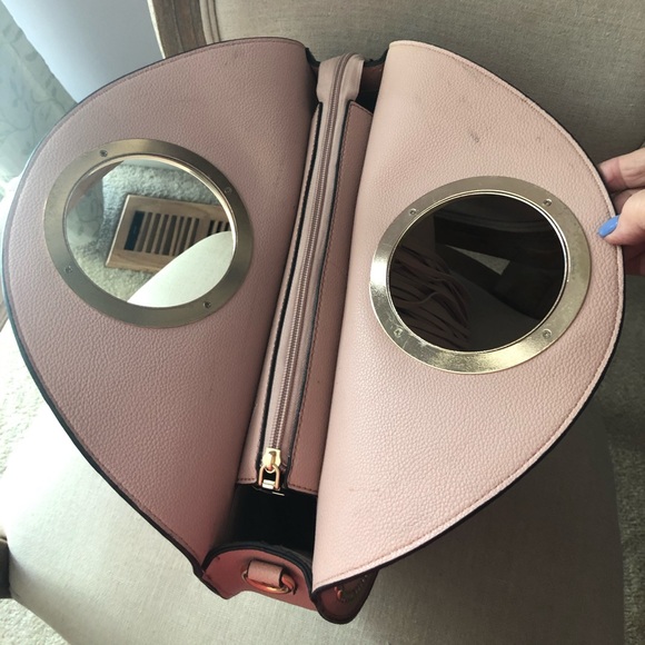 Handbag/Crossbody with Matching Wallet/Wristlet - Picture 5 of 8